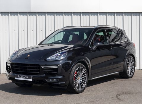 Porsche Cayenne Turbo 6