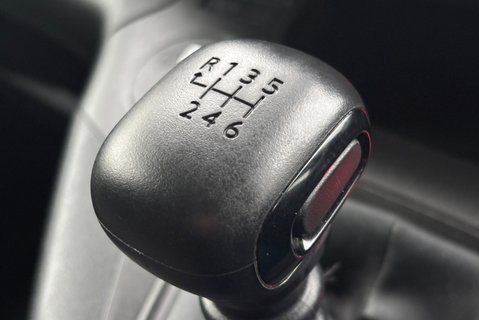 Peugeot Partner 102 ps BlueHdi Professional L2 36