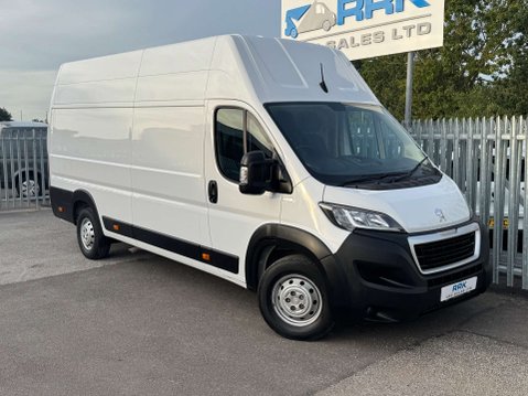Peugeot Boxer 2.2 BlueHDi 435 Professional Premium + Panel Van 5dr Diesel Manual L4 H3 Eu 36