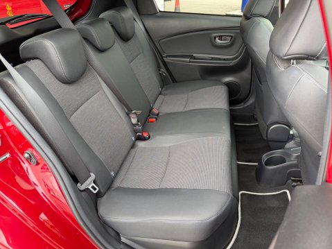 Toyota Yaris VVT-I EXCEL 3