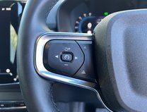 Volvo XC40 2.0 B3 Core Estate 5dr Hybrid Electric Auto Euro 6 (163 bhp) 21