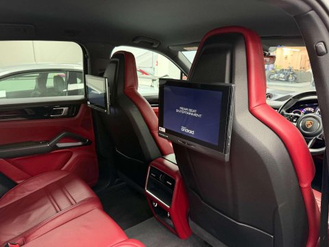 Porsche Cayenne 3.0 V6 E-Hybrid 14.1kWh SUV 5dr Petrol Plug-in Hybrid TiptronicS 4WD Euro 6 6