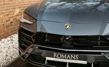 Lamborghini Urus 21