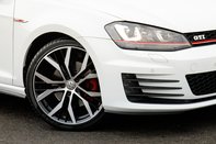 Volkswagen Golf GTI DSG 11