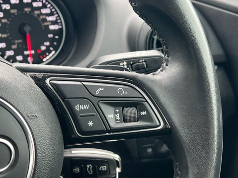Audi Q2 TFSI SE 31