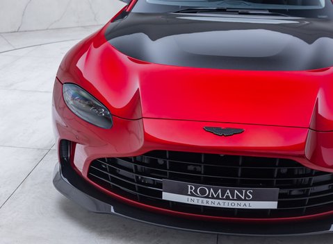 Aston Martin V12 Vantage 33