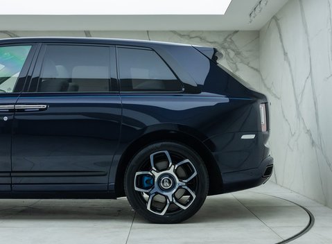 Rolls-Royce Cullinan BLACK BADGE 40