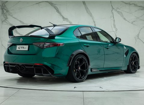 Alfa Romeo Giulia GTAm 6