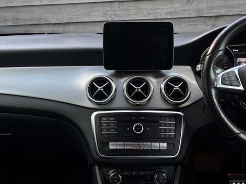 Mercedes-Benz GLA 2.1 GLA 220 AMG Line D 4Matic Auto 4WD 5dr 23