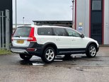 Volvo XC70 2.4 D5 SE Lux Estate 5dr Diesel Auto AWD Euro 6 (s/s) (220 ps) 18