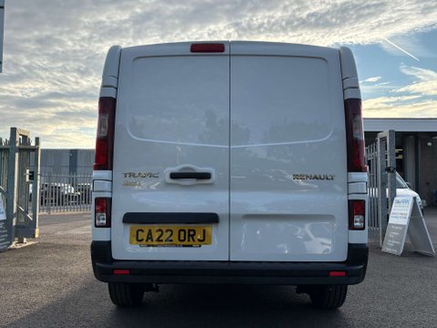 Renault Trafic 2.0 dCi Blue SL28 Sport Panel Van 5dr Diesel Manual L1 H1 Euro 6 (s/s) (130 27