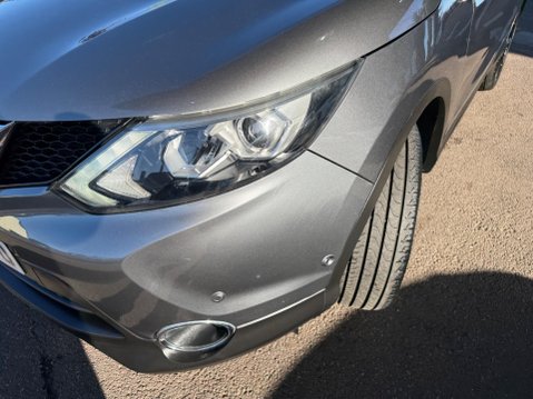 Nissan Qashqai 1.6 dCi Tekna 4WD Euro 6 (s/s) 5dr 35