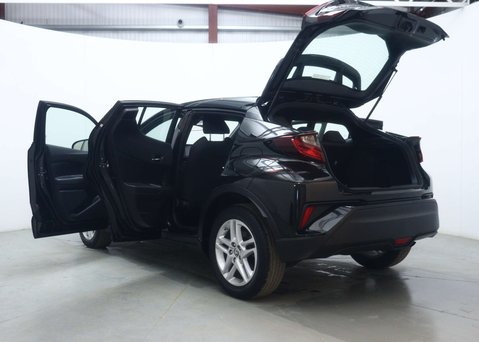 Toyota C-HR 1.8 C-HR Icon HEV CVT 5dr 48