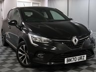 Renault Clio ICONIC TCE BOSE 19