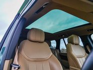 Land Rover Range Rover D300 SE 10