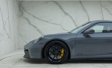 Porsche 911 GT3 (992) 37