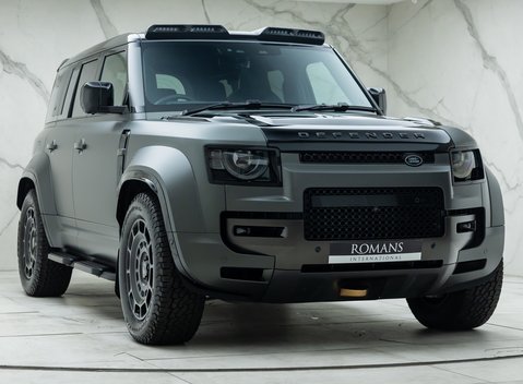 Land Rover Defender 110 OCTA EDITION ONE 9