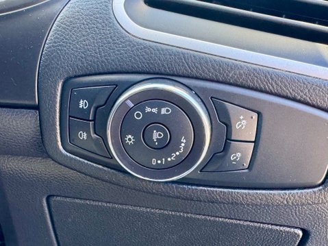 Ford S-Max ZETEC TDCI 20