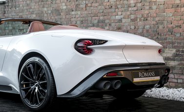 Aston Martin Zagato Vanquish Volante 26