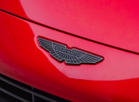 Aston Martin V12 Vantage 52