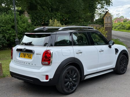 Mini Countryman COOPER 11