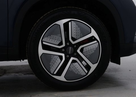 OMODA 5 1.6 5 Noble Auto 5dr 14