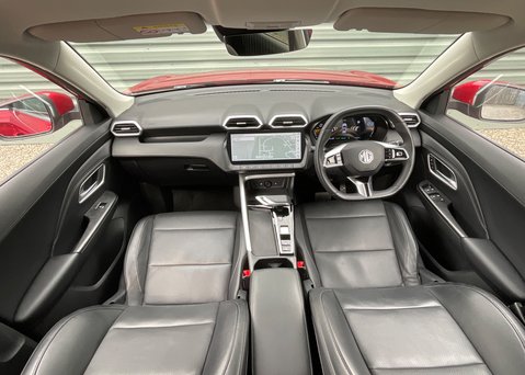 MG ZS 1.5 HYBRID+ TROPHY 12