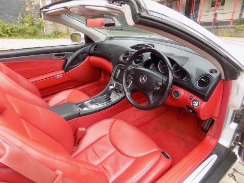 Mercedes-Benz SL Series SL500 59