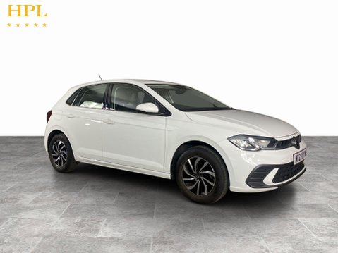 Volkswagen Polo 1.0 EVO Life Hatchback 5dr Petrol Manual Euro 6 (s/s) (80 ps) DAB Radio - R 1
