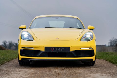 Porsche 718 Cayman GTS 22