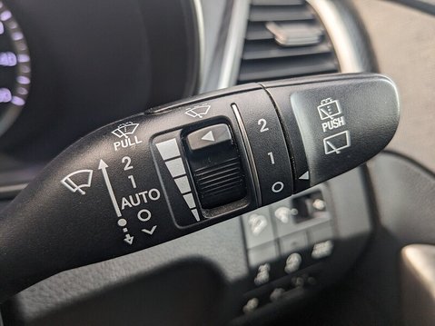 Hyundai SANTA FE CRDI PREMIUM BLUE DRIVE 24