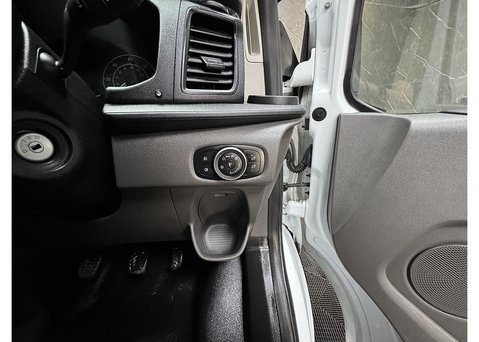 Ford Transit Custom 2.0 340 EcoBlue Trend Panel Van 5dr Diesel Manual L2 H1 Euro 6 (s/s) (130 p 40
