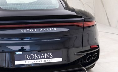 Aston Martin DBS Superleggera 29