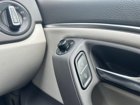 Volkswagen Polo BEATS TSI DSG 24