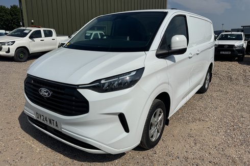 Ford Transit Custom SWB L1H1 Low Roof Limited 300 Air Con Alloys Cam Sensors EURO 6