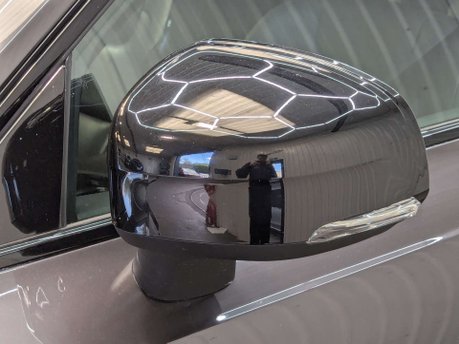 Volvo XC90 2.0 XC90 + B5 MHEV AWD Auto 4WD 5dr 29