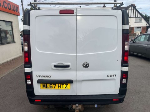 Vauxhall Vivaro 1.6 Vivaro 2700 CDTI 11