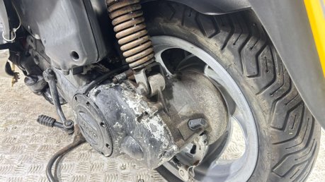 Piaggio Fly 2009 12K NON RUNNING PROJECT SCOOTER 100CC 23