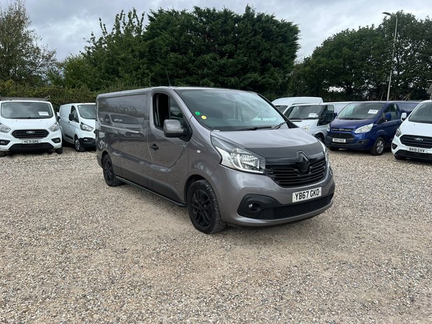 Renault Trafic LWB L2H1 Low Roof Sport LL30 Air Con Alloy Wheels EURO 6 NO VAT 4