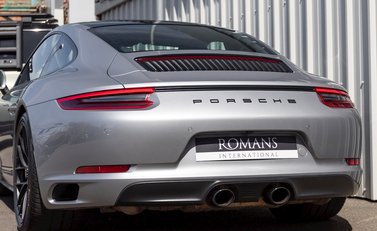 Porsche 911 Carrera GTS (991.2) 25