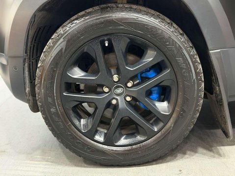 Land Rover Defender 2.0 SD4 S SUV 5dr Diesel Auto 4WD Euro 6 (s/s) (240 ps) 54