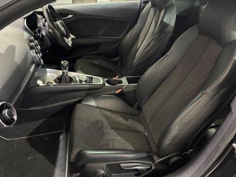 Audi TT 2.0 TFSI S line Euro 6 (s/s) 3dr 39