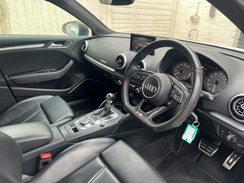 Audi S3 2.0 TFSI Black Edition Sportback 5dr Petrol S Tronic quattro Euro 6 (s/s) ( 10