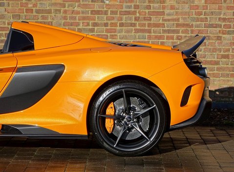 McLaren 675 LT Spider 24