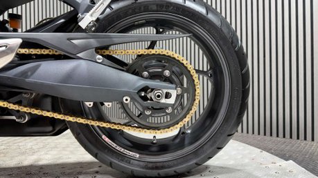Triumph Street Triple 2013 ONLY 13K STUNNING EXAMPLE NEW MOT WARRANTY 8