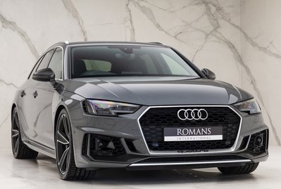 Audi RS4 Avant Carbon Edition