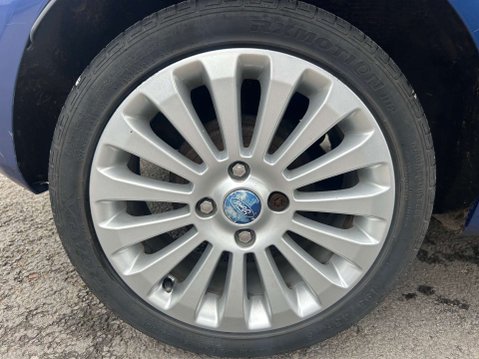 Ford Fiesta 1.4 Fiesta Titanium 96 5dr 15