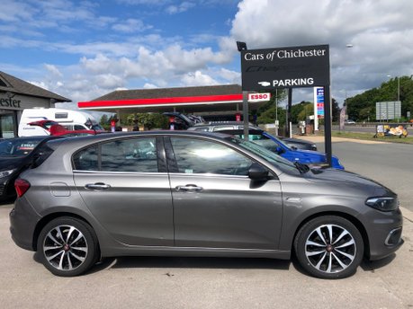 Fiat Tipo LOUNGE 1.4 petrol manual 5 door hatchback 43,000 miles, Good specification 3