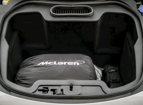 McLaren 675LT Spider 37