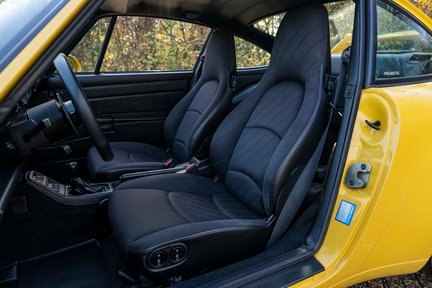 Porsche 911 993 CARRERA 26